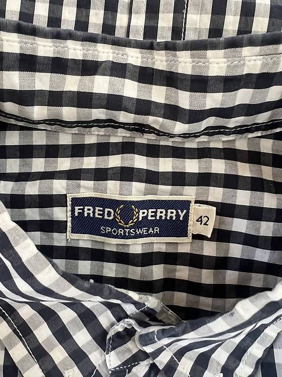 Fred Perry Camicie: Fred Perry Gingham Shirt - Hemd Gr. 42 – Usato da Meilen venduto da wehrluzern 3