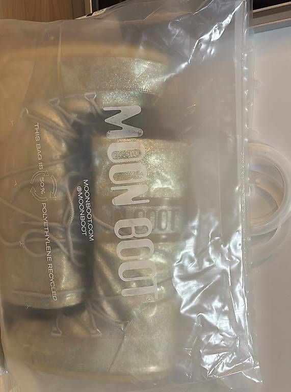Moon Boot Scarpe da donna: Moon Boot – Nuovo e nell'imballaggio originale da St. Gallen venduto da Semine97 1