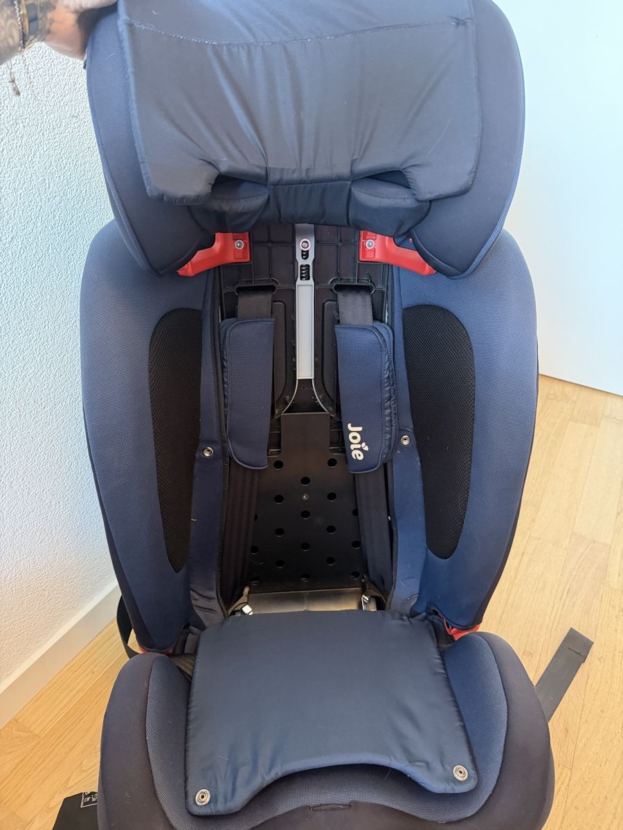 Joie Seggiolini per auto: Siège auto Joie i-Bold évolutif – Usato da Renens VD venduto da CindyApril 4