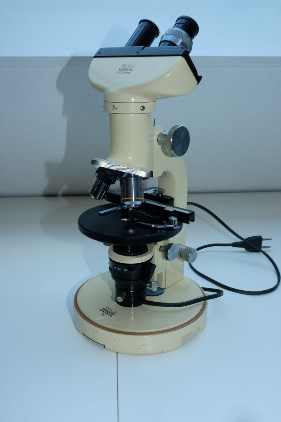 Wild Microscopi: Wild Herrbrugg M11 Mikroskop Binokular – Usato da Zürich venduto da Tenos 1