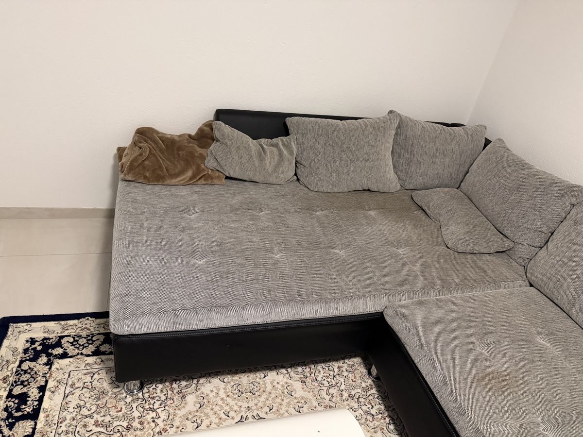 Sofas: Grosse L-Couch / Ecksofe in Grau - gemütlich & geräumig – Gebraucht aus Rothrist von nekifetoshi 3