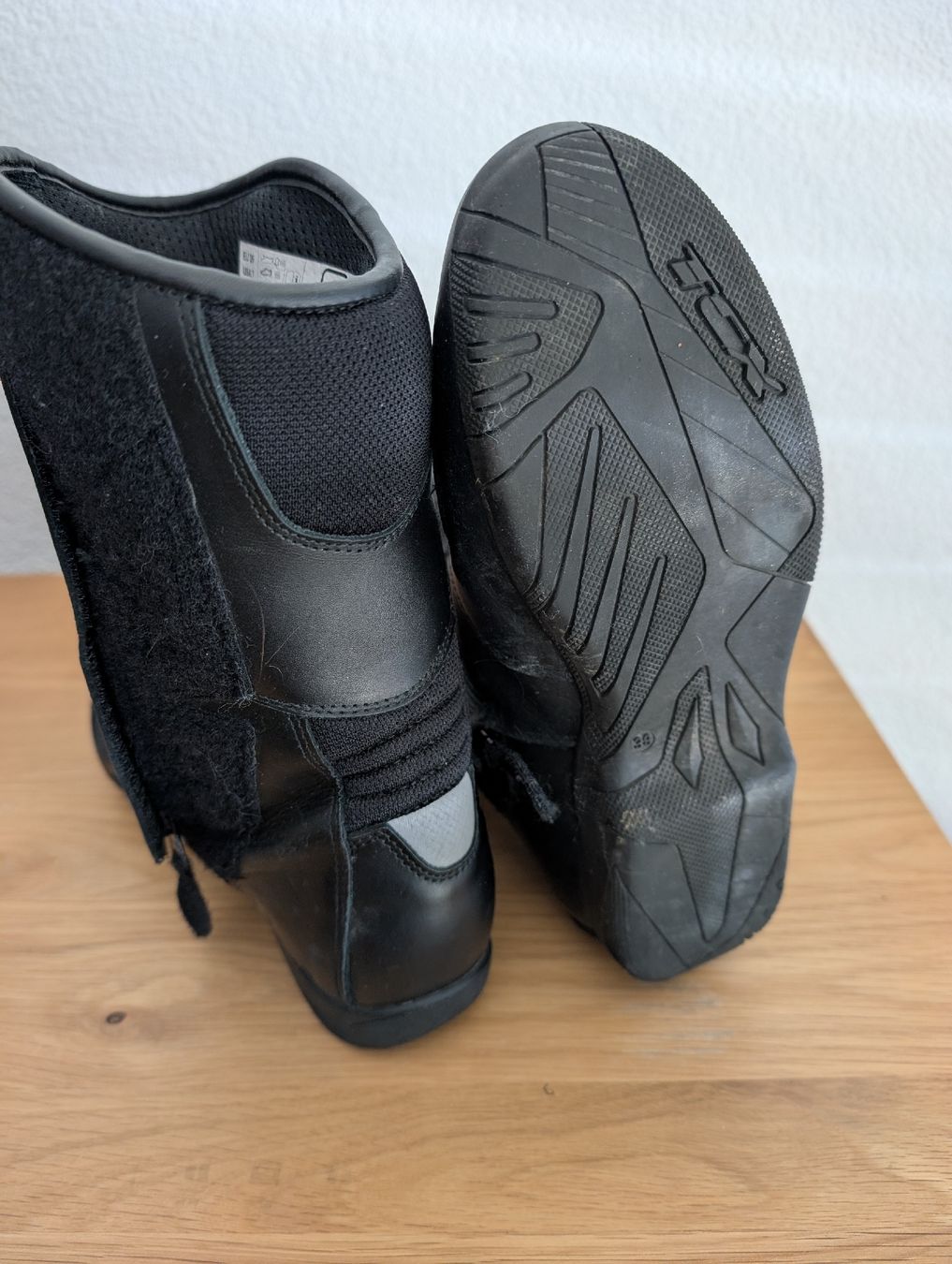 TCX Scarpe da donna: Motorradstiefel, Grösse 39 – Usato da Uster venduto da Patricia_Moor 3