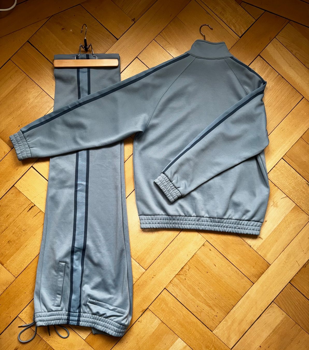 Carhartt Lotti di vestiti: CARHARTT Trainer Grösse M / S – Usato da Kloten venduto da cla_lpj8 2