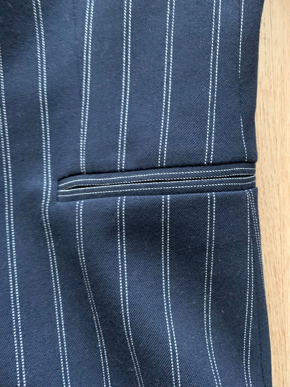 Anzüge & Kostüme: Ensemble costume à rayures bleu marine – Neu (gemäss Beschreibung) aus Genève von rez_c6c6 3