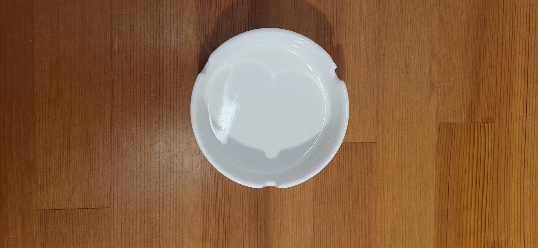 Portacenere: Cendriers en porcelaine, blancs – Nuovo (secondo la descrizione) da Fribourg venduto da gra_pjn9 1