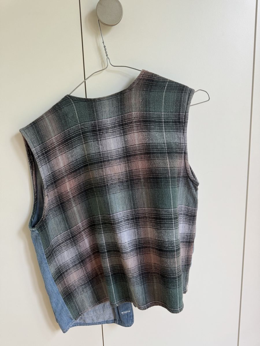 Gilets & Westen: Vintage Jeansweste – Gebraucht aus Zürich von megan.caprez 1