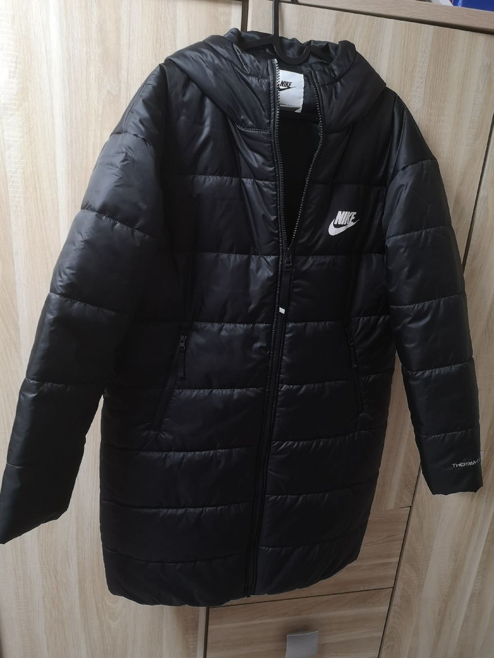 Nile Cappotti: Nike Mantel gr s – Usato da Schupfart venduto da mar_6zy7 3