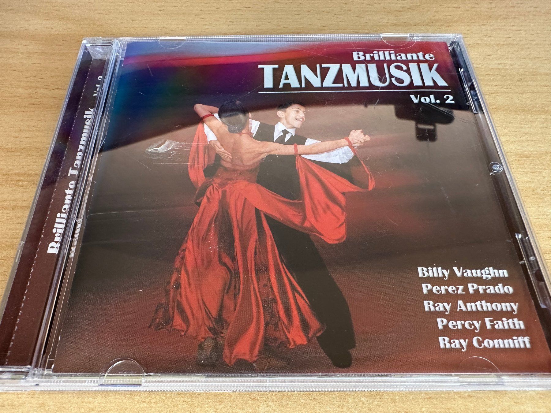 CD: Various - Brilliante Tanzmusik Vol.2 – Usato da Rikon im Tösstal venduto da Alpenmutz