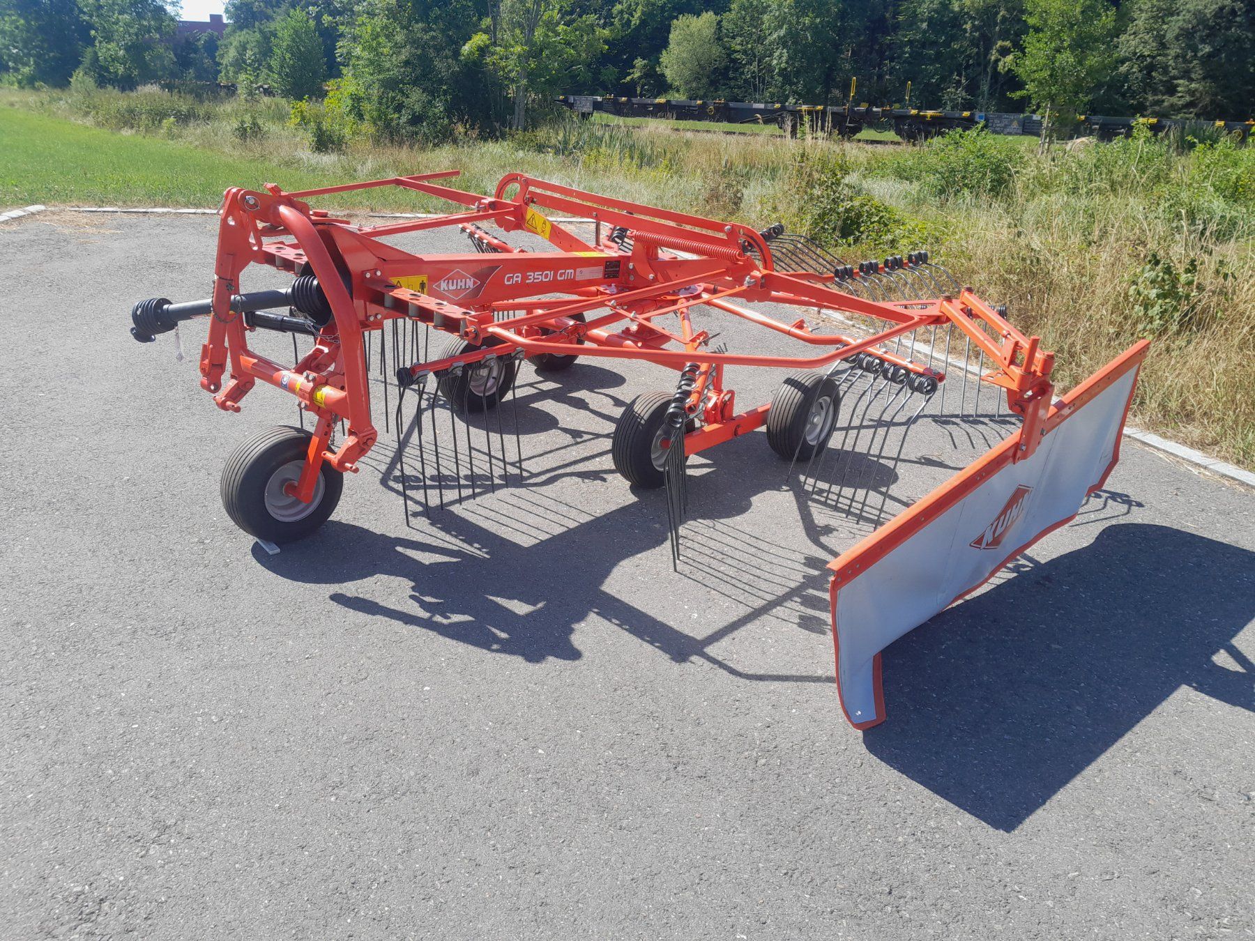 Kuhn Fauchage: Kreiselschwader Kuhn GA 3501 – D'occasion à Sursee par pafu02 1