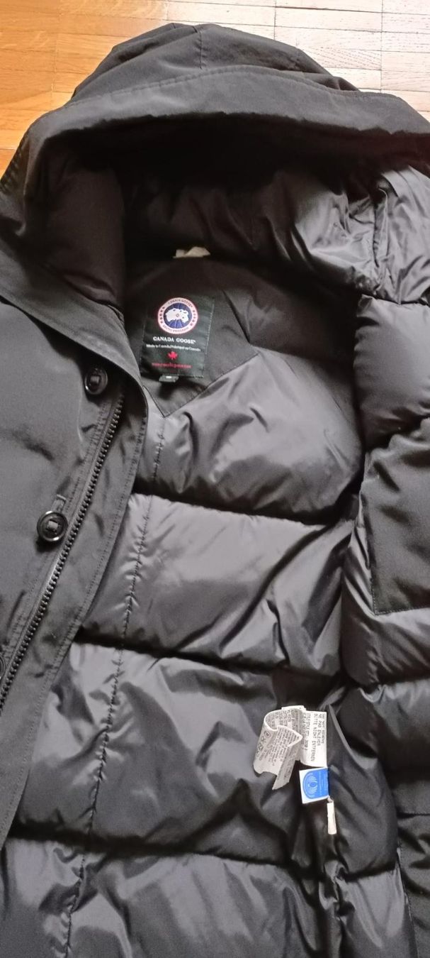 Canada Goose Giacche: Canada Goose Jacket – Usato da Gland venduto da dlmw 3