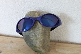 sportliche Sonnenbrille in blau
