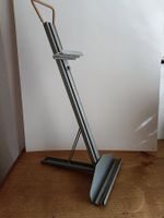Tisch Staffelei