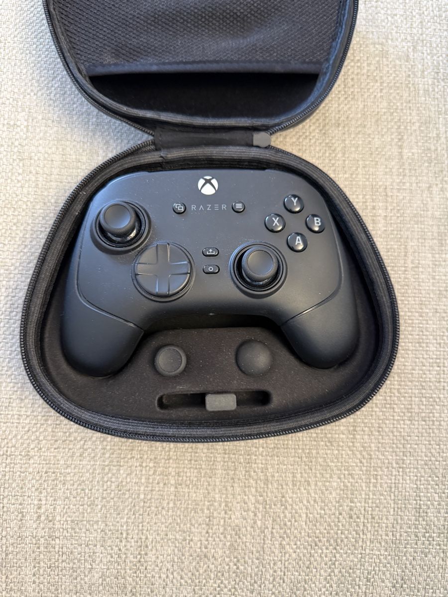 Razer Controller: Razer Wolverine V3 Controller für XBOX – Gebraucht aus Binningen von BuyMart 1