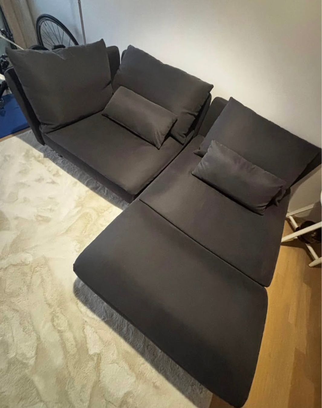 Ikea Divani: Canapé – Usato da Lausanne venduto da deb_n9m9 2
