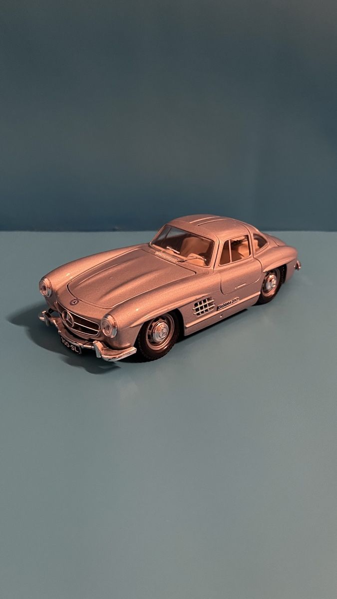 Mercedes-Benz Modellini d'auto: Modellauto Mercedes Benz 300 SL – Usato da Winterthur venduto da Strubina