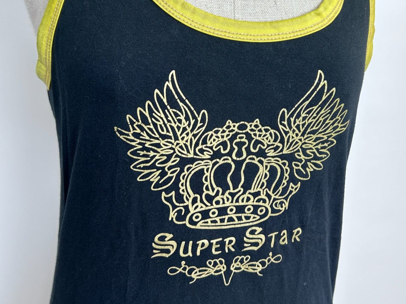 H&M Top: Vintage Super Star Racer Top – Usato da St. Gallen venduto da look-twice 1