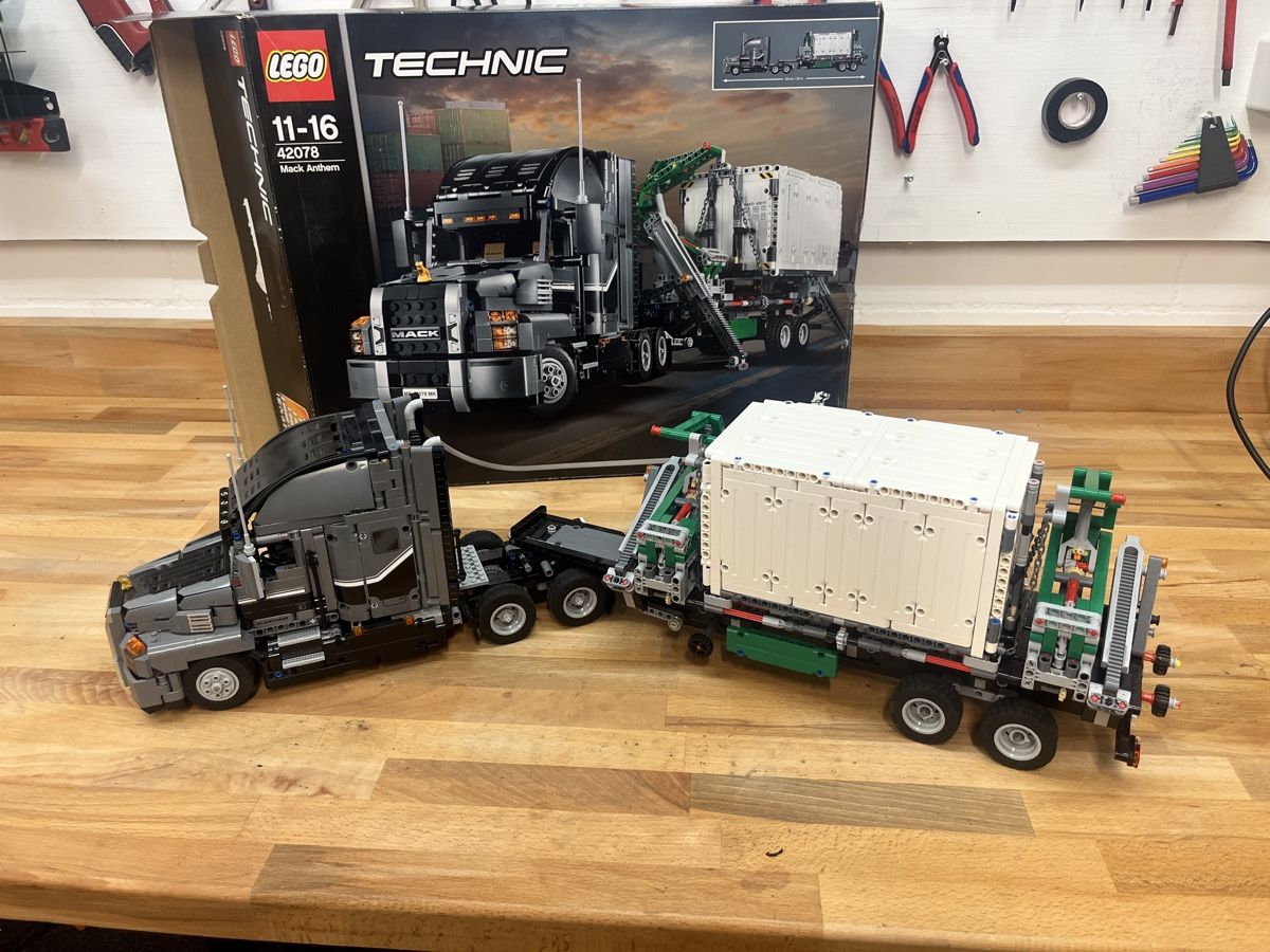 Technics Kit di costruzioni: Lego Technic Technik 42078 – Usato da embrach venduto da kialle