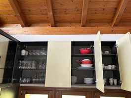 VENDO TUTTO IL NECESSARIO PER CUCINA E SALA DA PRANZO