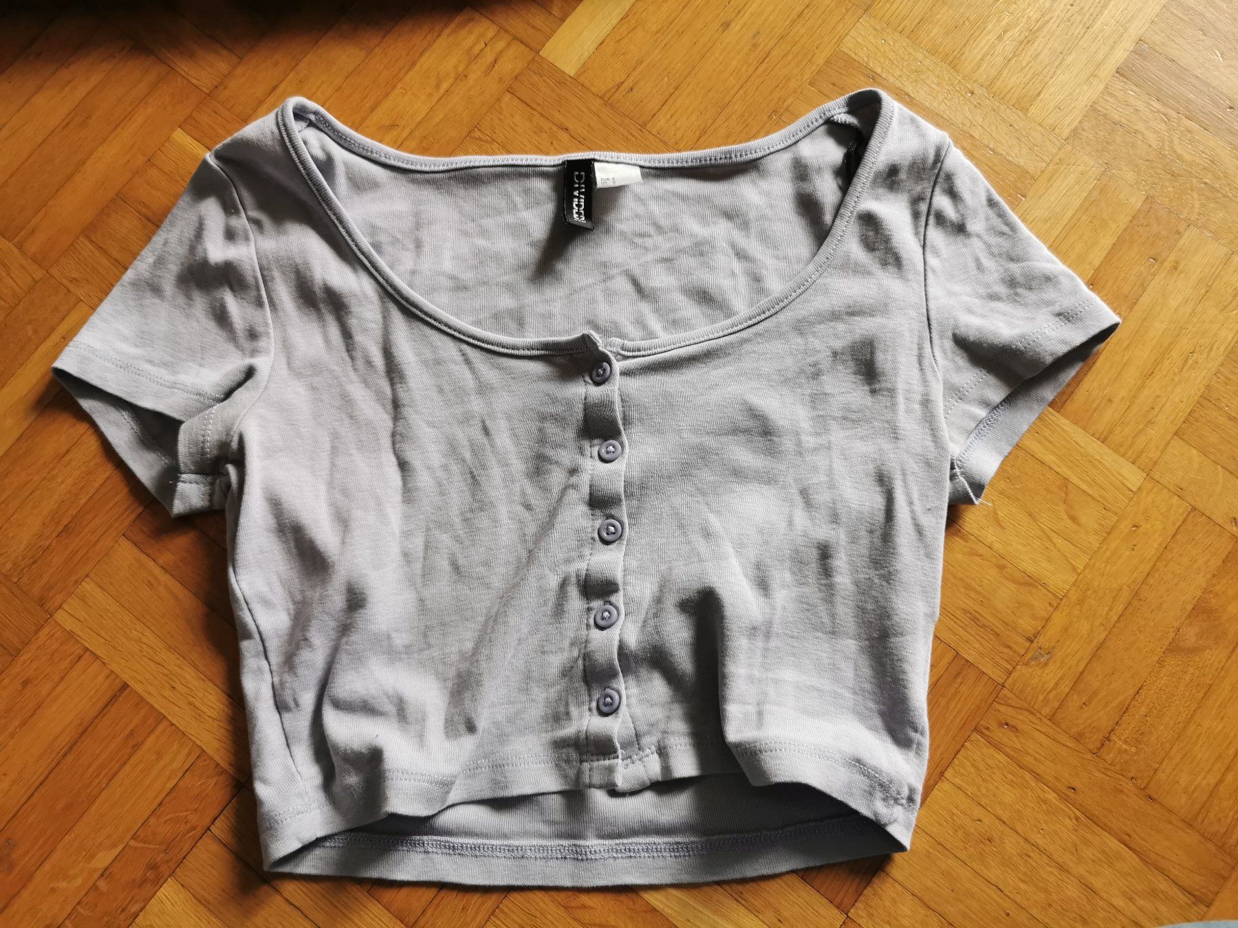 Lotti di vestiti: Jeans Gr. 36, Pullover, Sweatshirt und T-Shirt Gr. S – Usato da Basel venduto da grandfamily 4