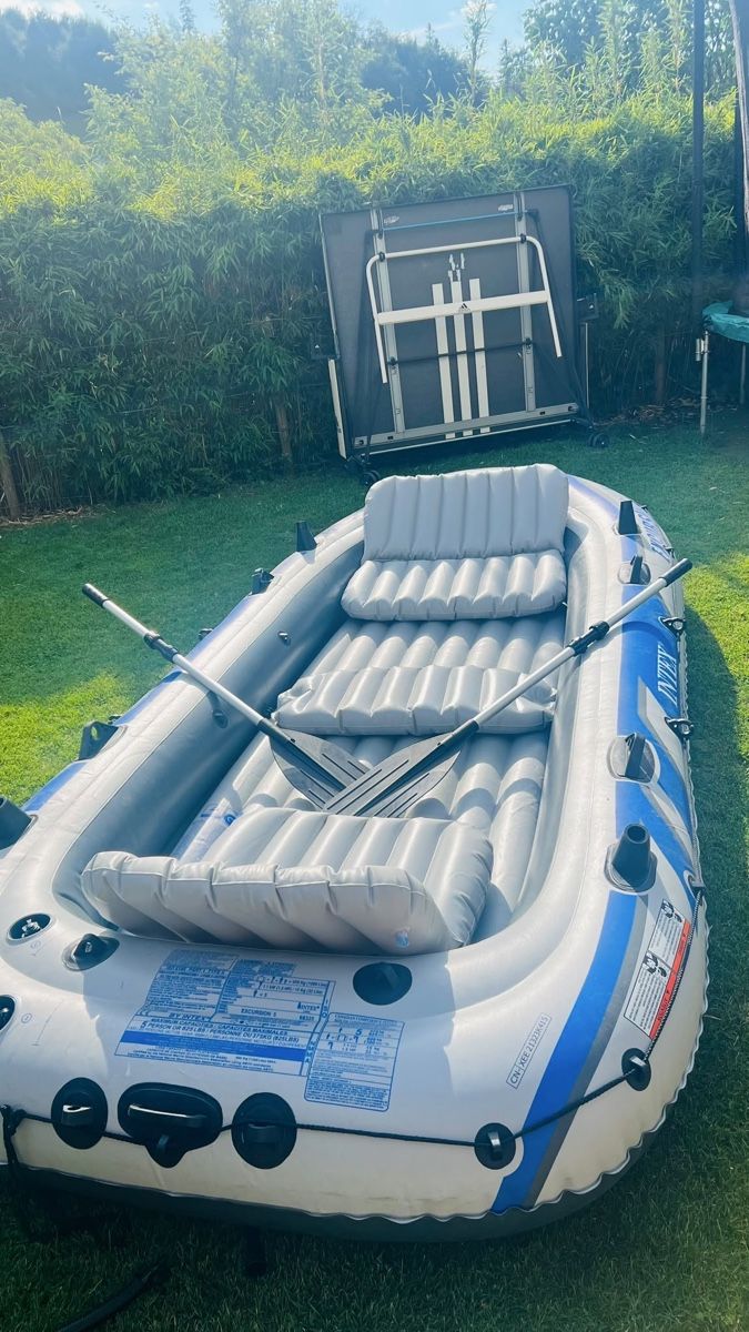 Barche: Schlauchboot INTEX Excursion 5 mit Paddel und Pumpe – Usato da Wald ZH venduto da Conny0481