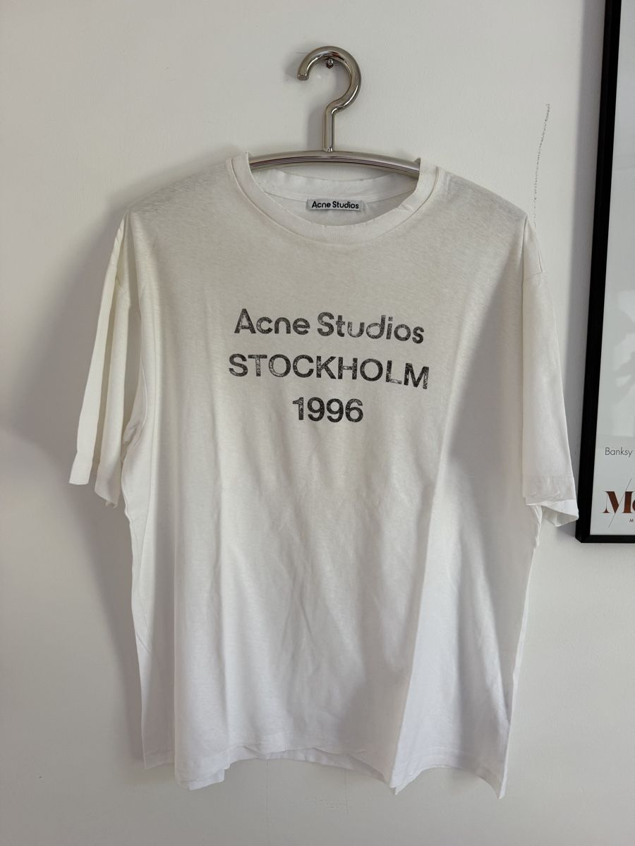 T-shirt: Acne Studios Tee | L – Usato da Gordola venduto da lance235