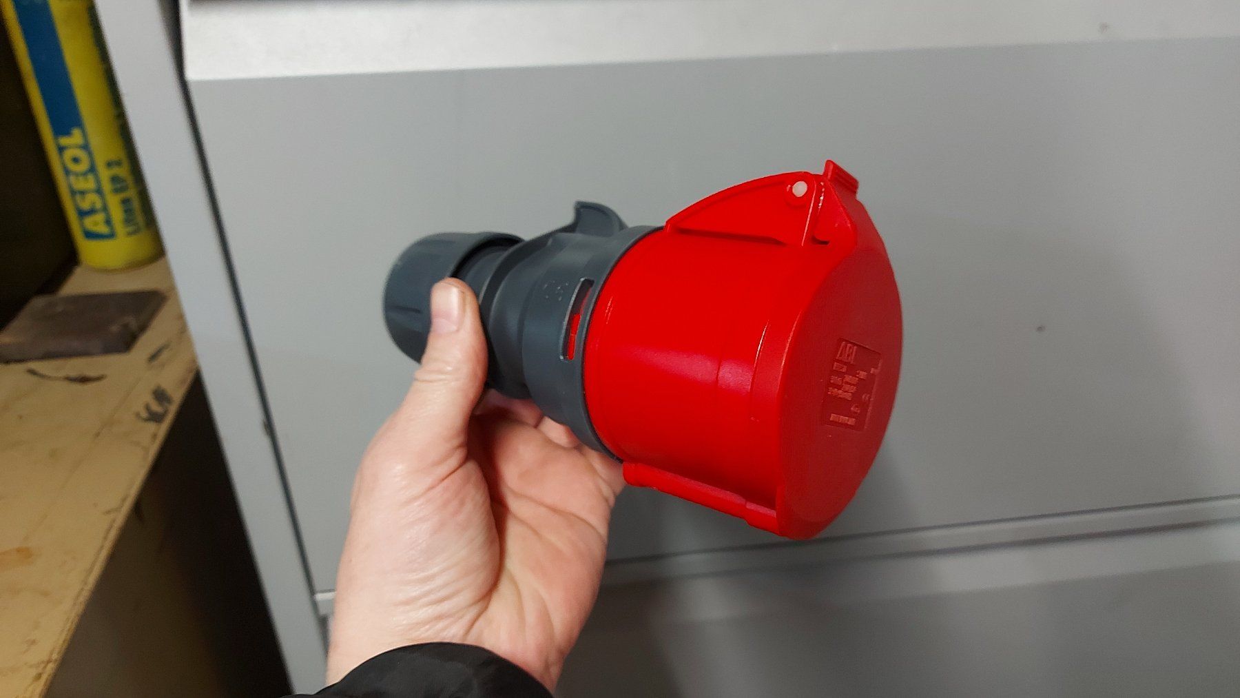 Alimentazione elettrica: Kupplung CEE32 /5 400V – Nuovo (secondo la descrizione) da Schönengrund venduto da nae_8cty 2