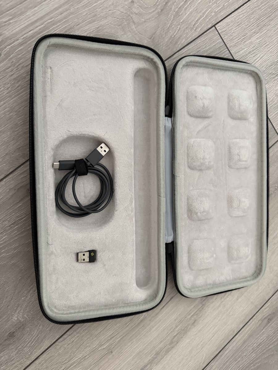 Logitech Claviers: Logitech MX Keys Mini Business – D'occasion à Zürich par buy_d5vz 2