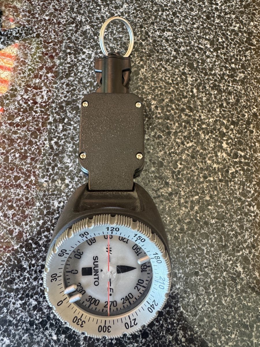 Suunto GPS & Strumenti di misurazione: Suunto Kompass mit Gear Keeper neuwertig – Usato da Gals venduto da Rumpelstilzler