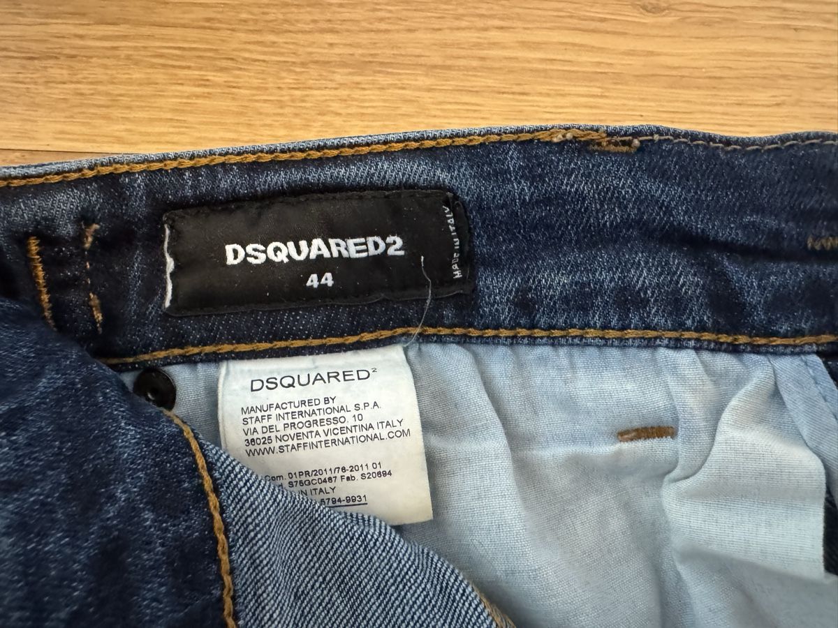 Dsquared2 Jeans: Dsquared2 Jeans gr.44 (32/32) – Nuovo (secondo la descrizione) da Zug venduto da pav_q5f7 7