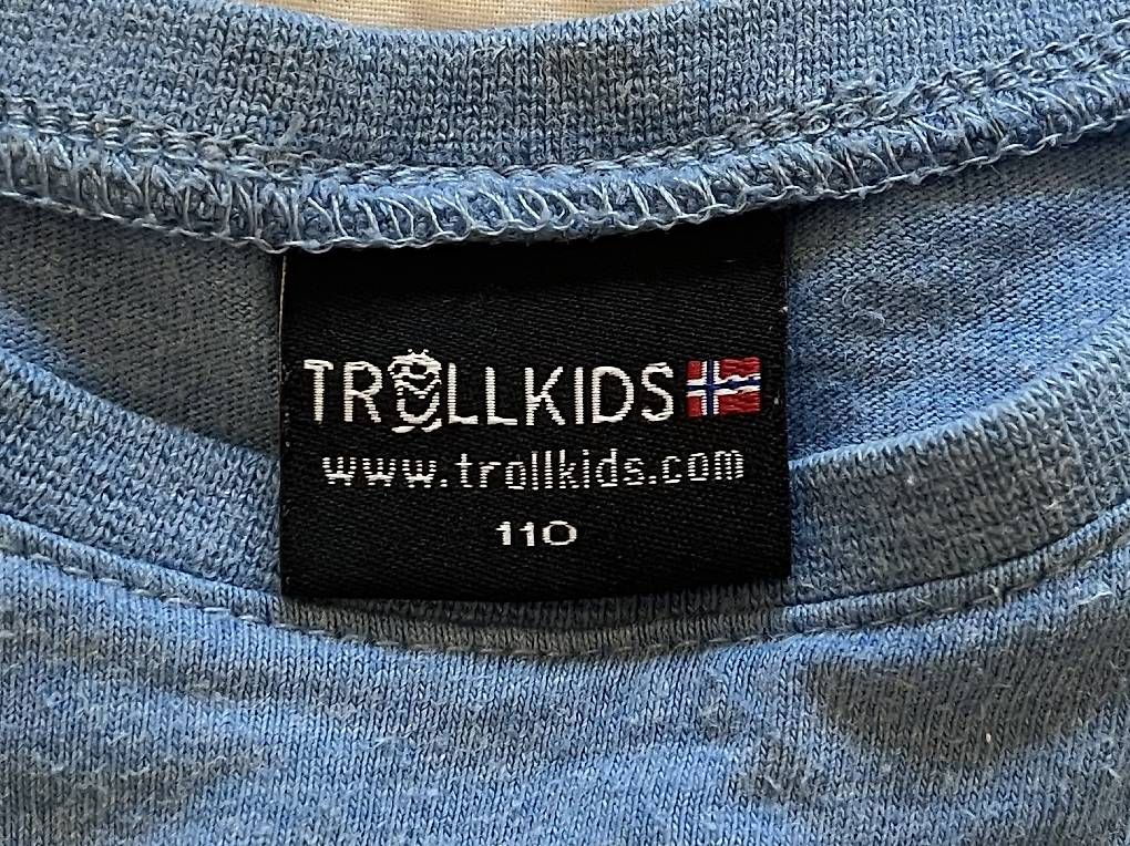 Chemises, T-shirts & Polos: Trollkids Shirt 110 – D'occasion à Zürich par Sina1899 1