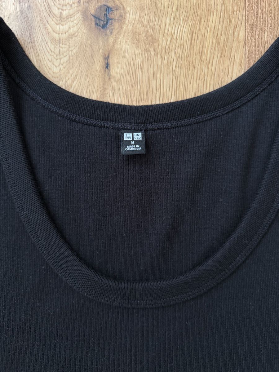 Top: Uniqlo - Top, Gr. S – Usato da Interlaken venduto da fbnscl 1