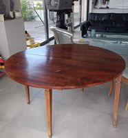 Table demi-lune 