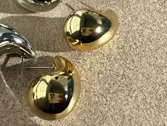 Orecchini pendenti & Orecchini a lobo: Ohrstecker Tropfenform Goldfarben Damen – Nuovo e nell'imballaggio originale da Dietikon venduto da vithya88 1