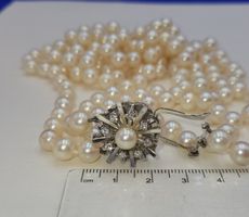 Perlen Collier Mit 18 Karat 750 Weiss/Diamanten Verschluss