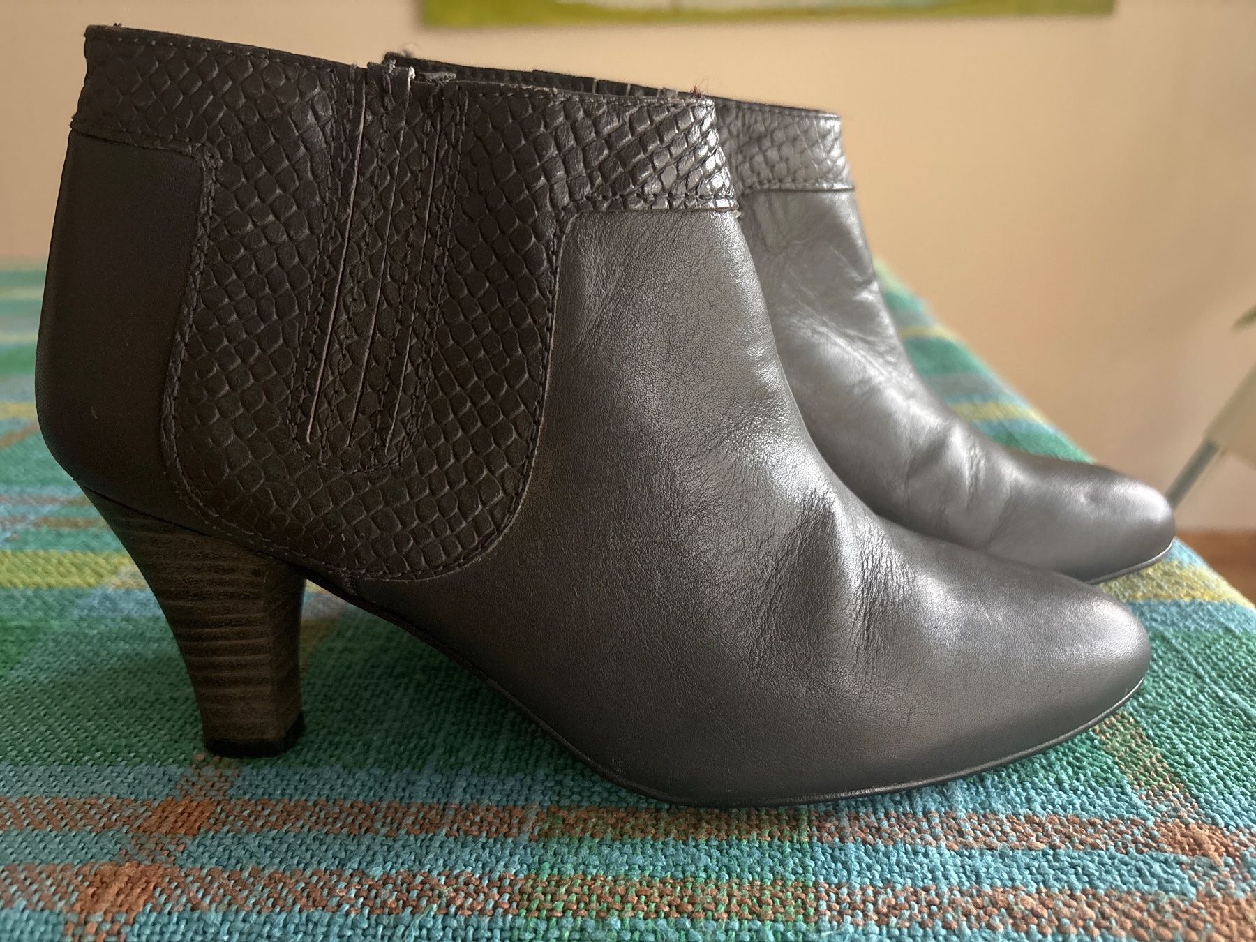 Scarpe da donna: Lederstiefel – Usato da Zürich venduto da JalapenoChili 1