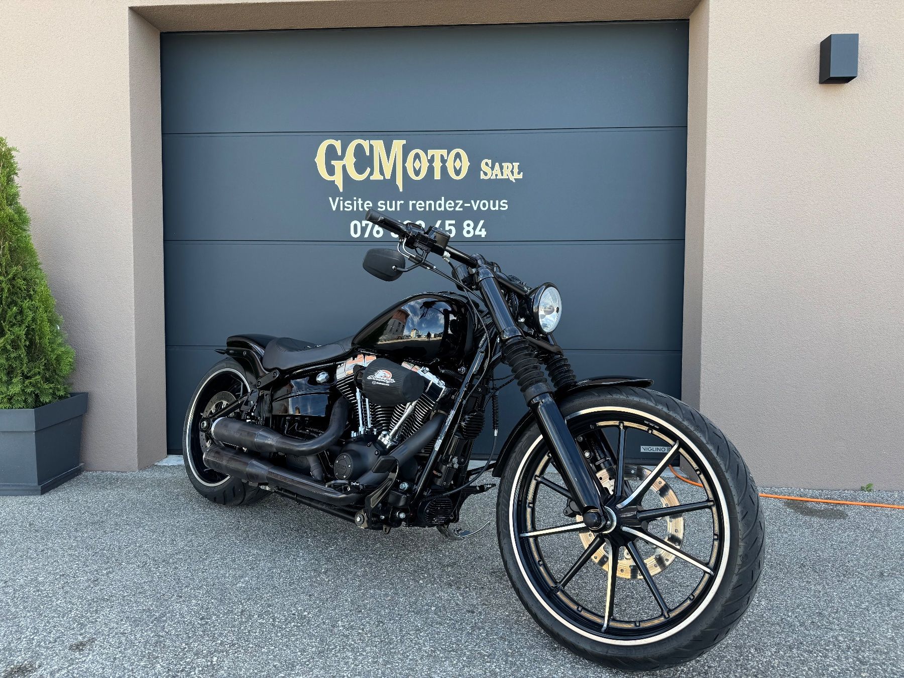 Harley-Davidson Chopper: Harley Davidson Breakout 103 Softail LEASING POSSIBLE – Usato da Echallens venduto da HD90 1