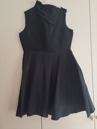 Asymmetrisches Seidenmischkleid von Cos
