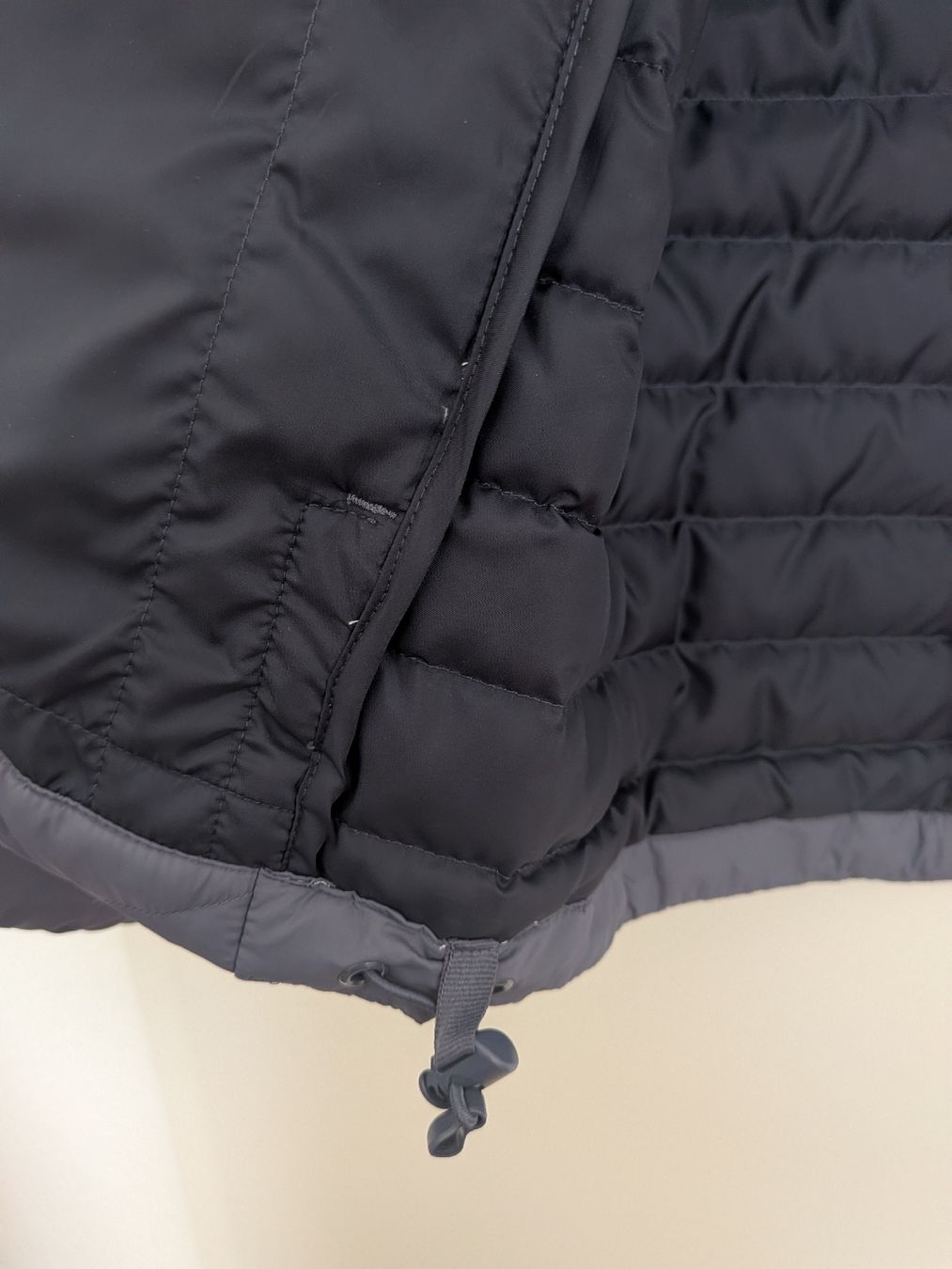 Jack Wolfskin Giacche: Jack Wolfskin Daunenjacke Damen Größe S – Nuovo (secondo la descrizione) da Zürich venduto da spatzi5345 7