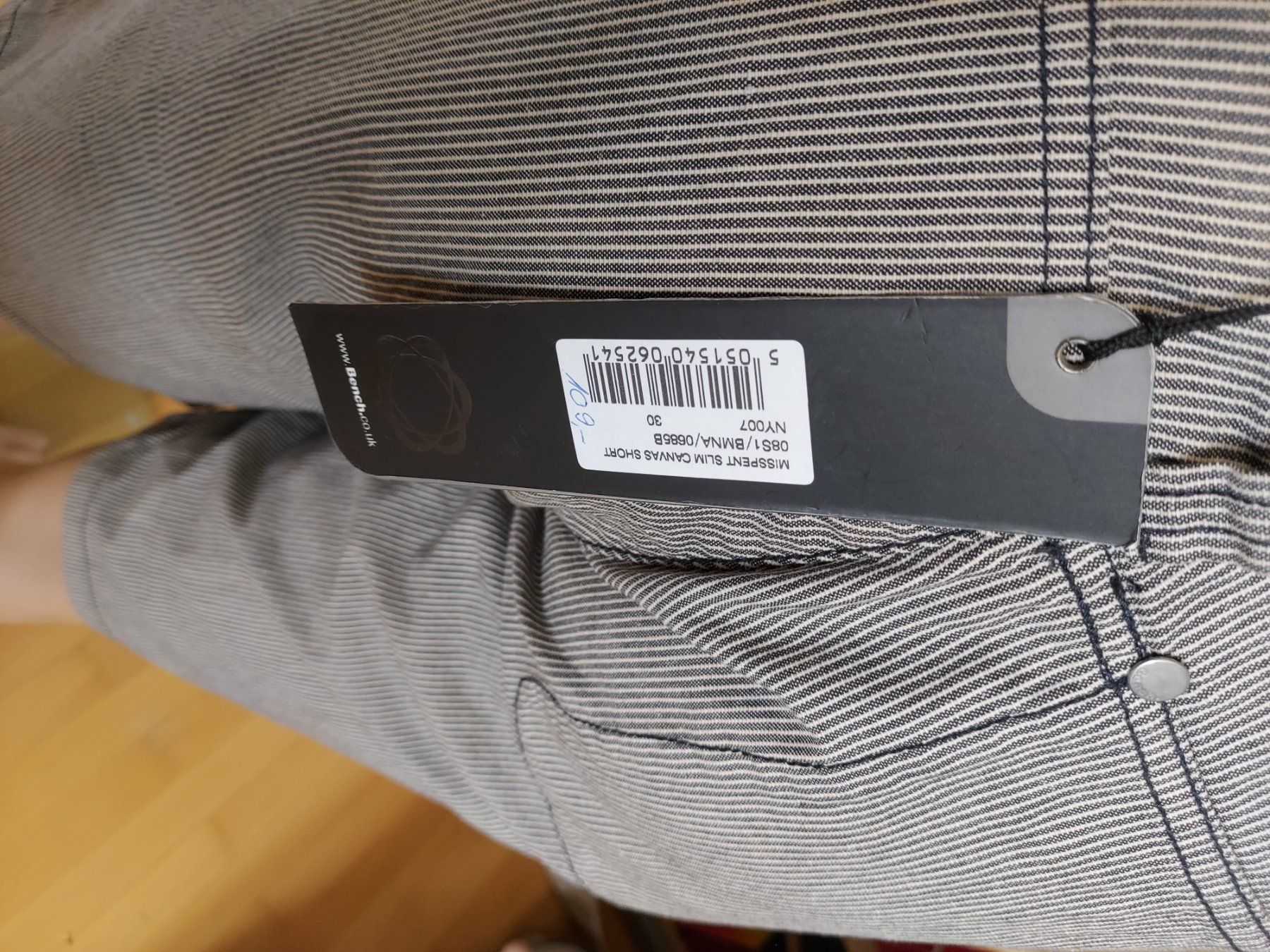 Bench Pantaloni: Neue Bench Herren Shorts Gr. 30 gestreift – Nuovo e nell'imballaggio originale da Basel venduto da Mazzo84 3