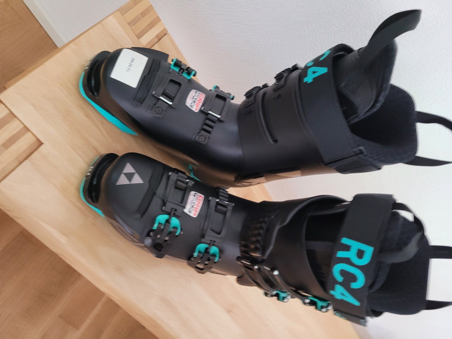 Fischer Scarpe da uomo: Fischer RC4 Skischuhe, Grösse 26.5 – Nuovo (secondo la descrizione) da Luzern venduto da che_7hmw
