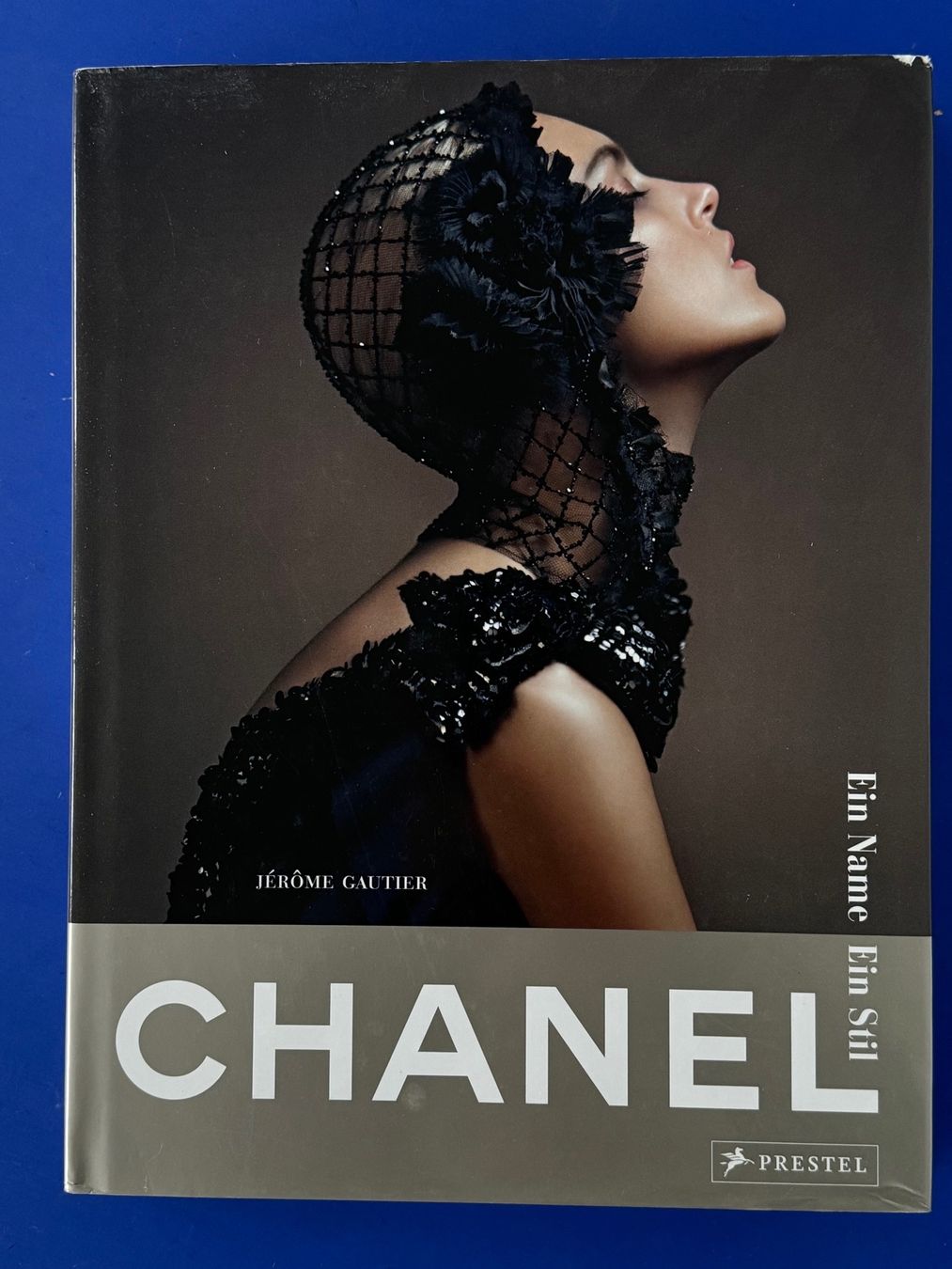Libri: Jérôme Gautier - Chanel. Ein Name Ein Stil.2011 – Usato da Adliswil venduto da buch_und_kunst