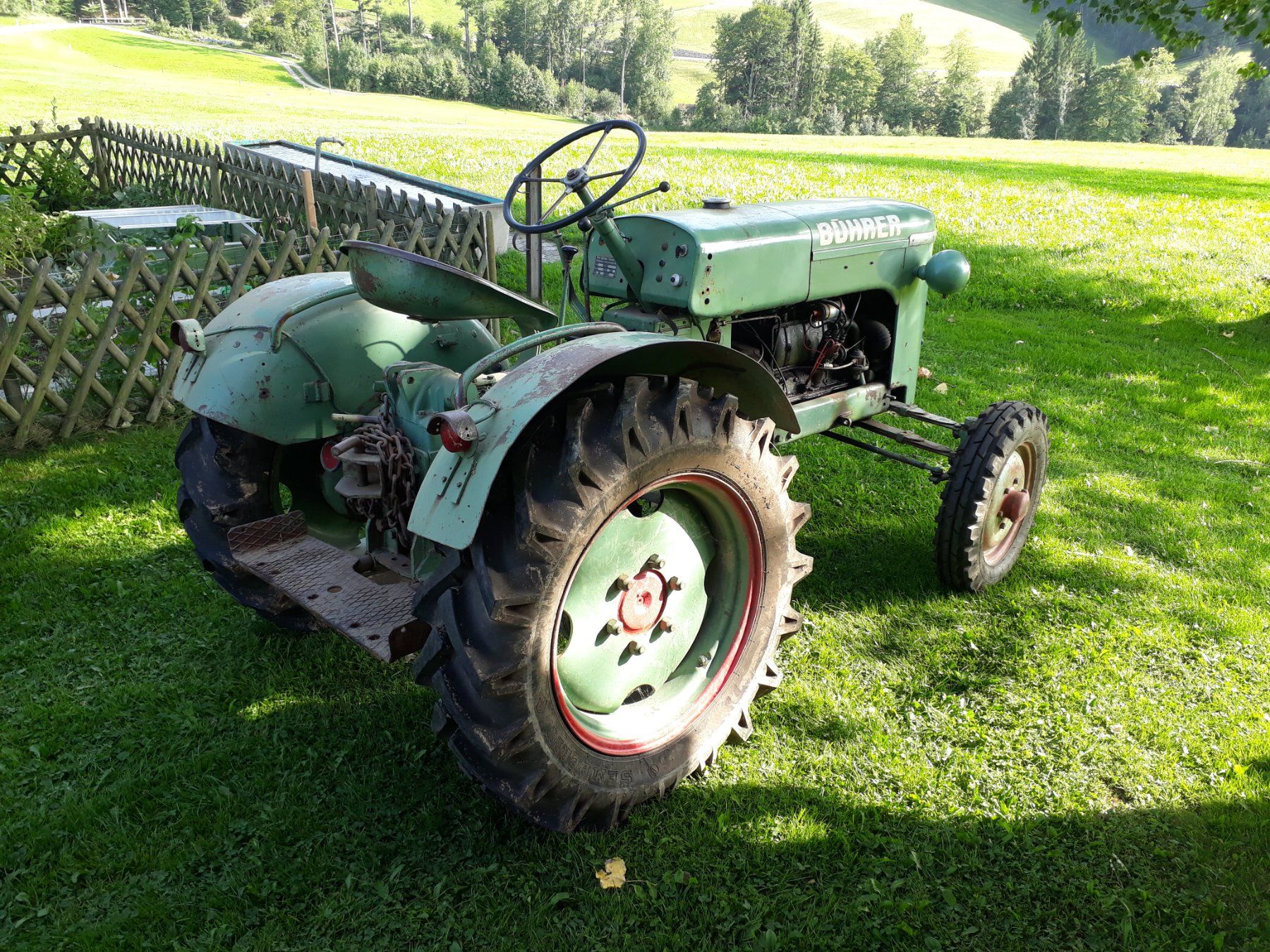 Bührer Trattori: Bührer UO4 Oldtimer-Traktor mit Anhänger – Usato da Hundwil venduto da Powercat16 6