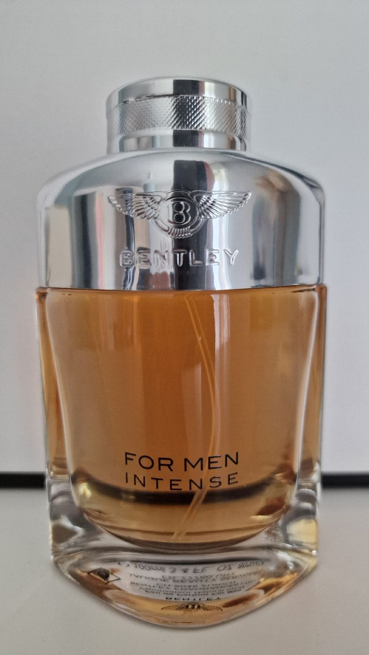 Bentley Profumi & Eau de Toilette: Bentley for Men Intense Eau de Parfum 100 ml – Usato da Bassersdorf venduto da Al-EnStore