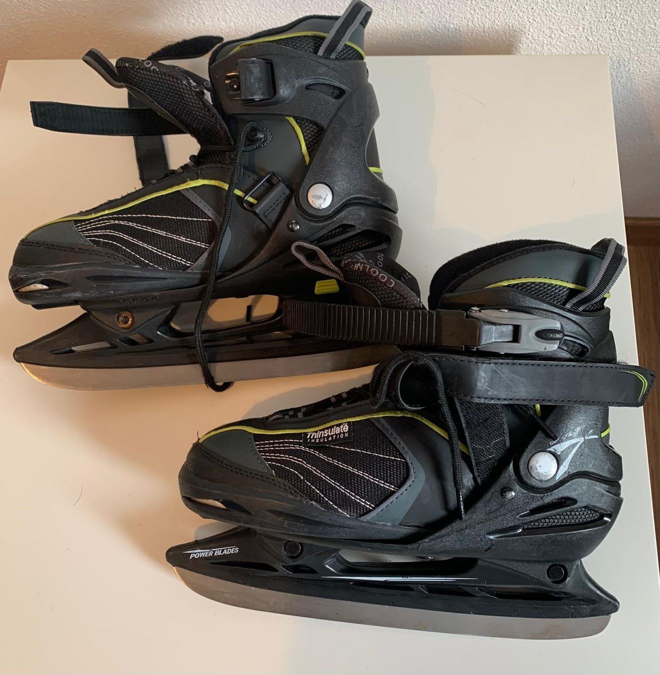 Patins à glace: Schlittschuh – D'occasion à Münchwilen TG par Caroline_T. 1