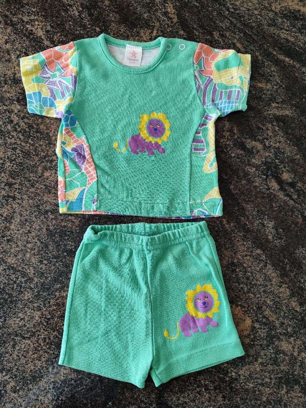 Lotti di vestiti: Sommer-Set, 2 Teilig, grün Gr 62/68 – Usato da Madiswil venduto da marmotte63