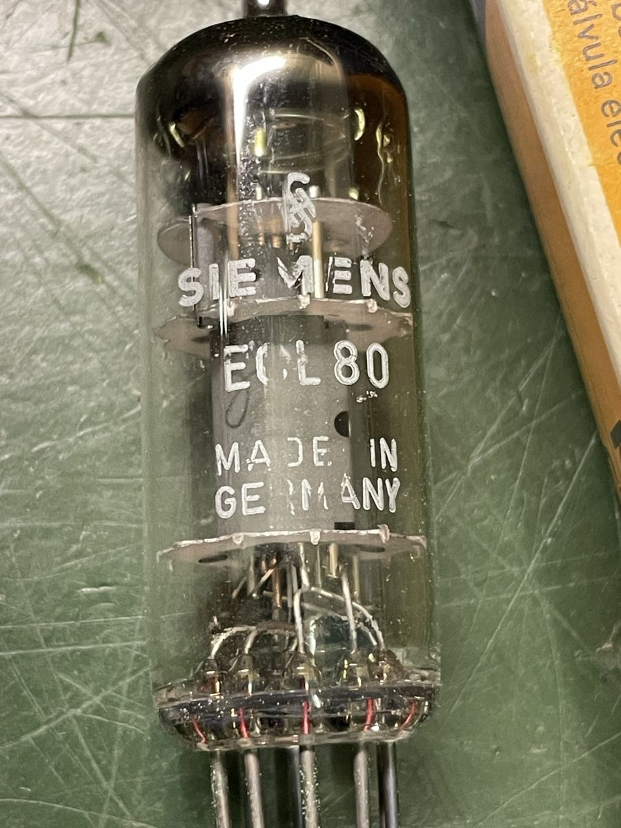 Siemens Elektronikbauteile: Ecl80 Siemens  – Neu (gemäss Beschreibung) aus Oftringen von Jradioman 2