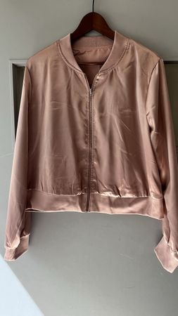 Rosa Bomberjacke, Satin Look, Grösse XL ideal für Frühling