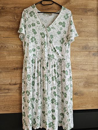 Kleid bpc Grösse 40/42 M geblümt guter Zustand