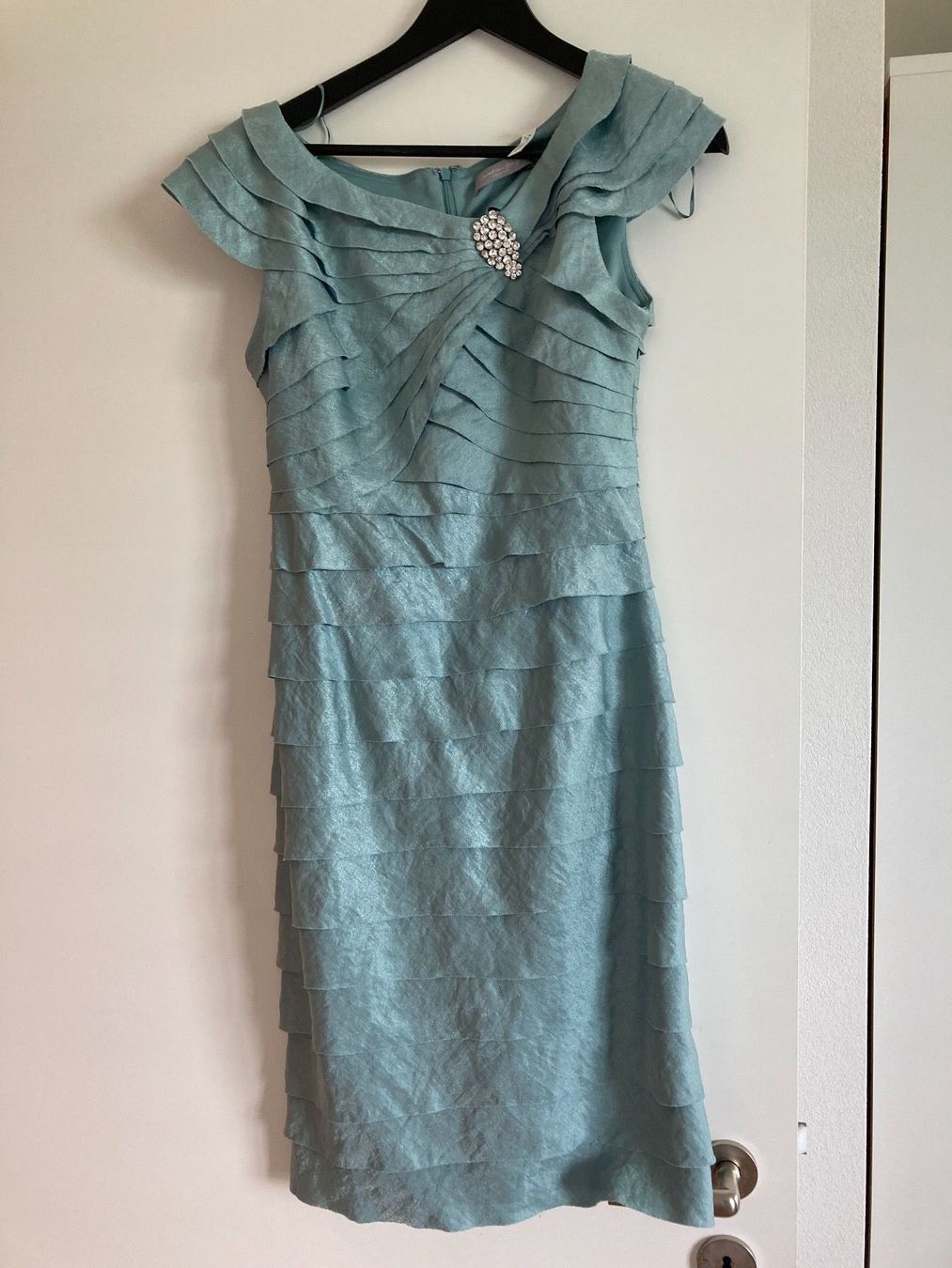 Vestiti: Wunderschönes Kleid - nie getragen – Nuovo (secondo la descrizione) da Altendorf venduto da nic_5fbv
