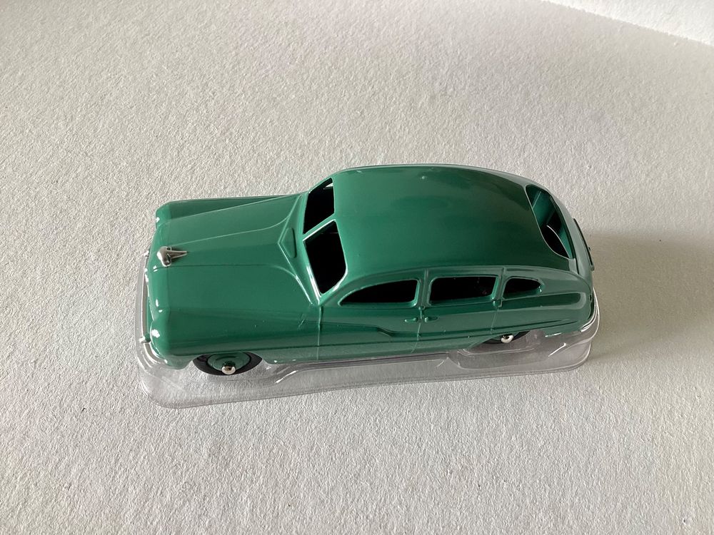 Jouet Dinky Toys Ford Vedette Modèle 24 Q - Échelle 1/43 - Bleu - Occasion Bon état